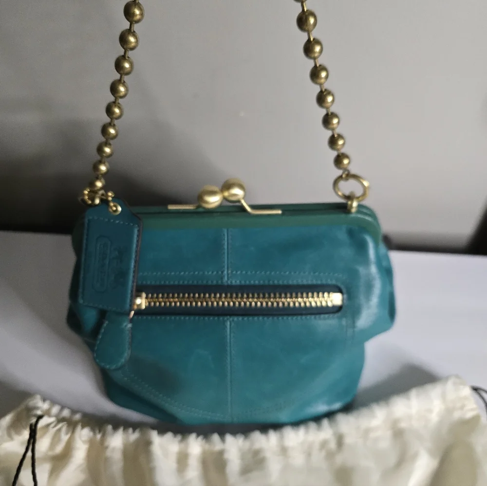 Coach Bleecker Legacy Kisslock Elegant Teal Leather Bag with Gold Chain, Vintage - Picture 5 of 13